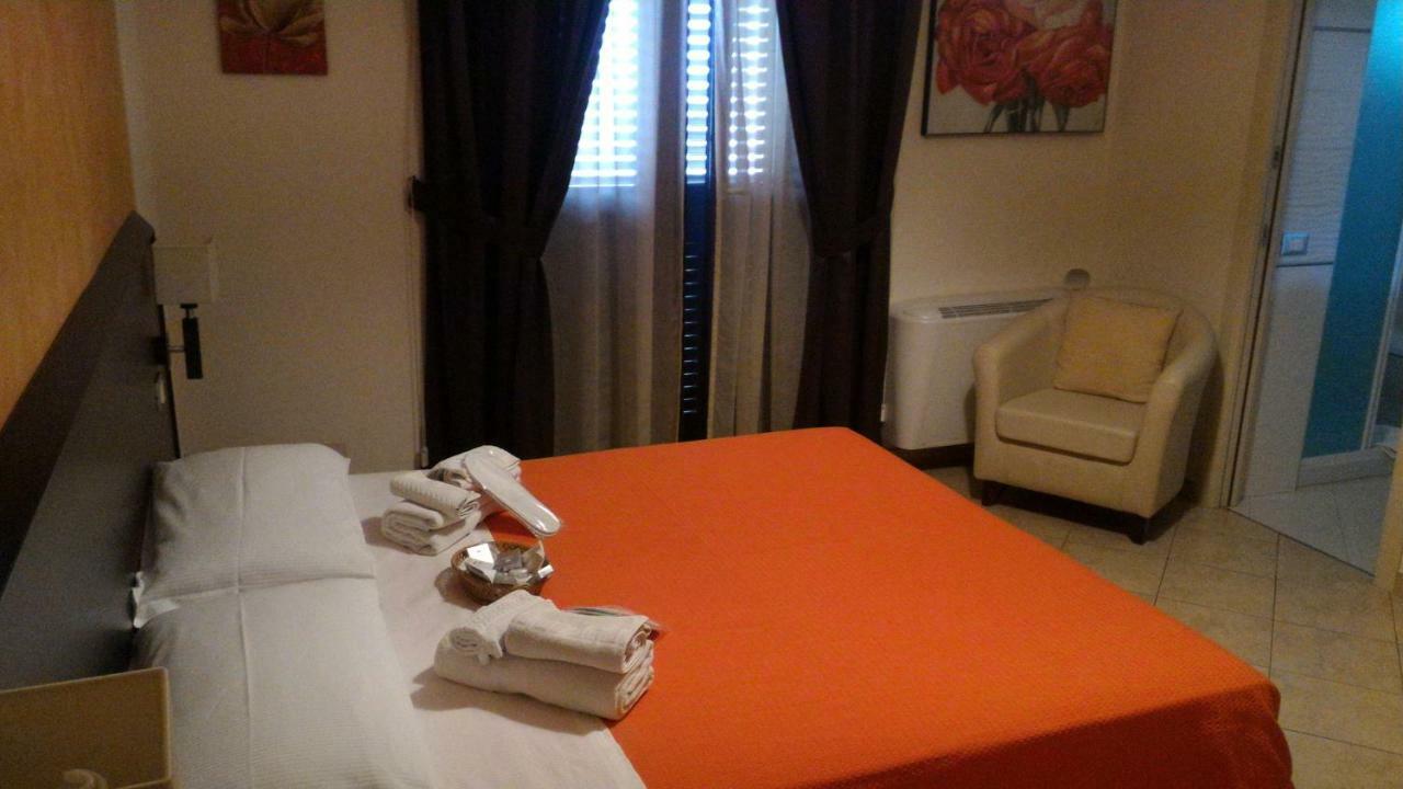 La Terrazza B&B Россано Экстерьер фото